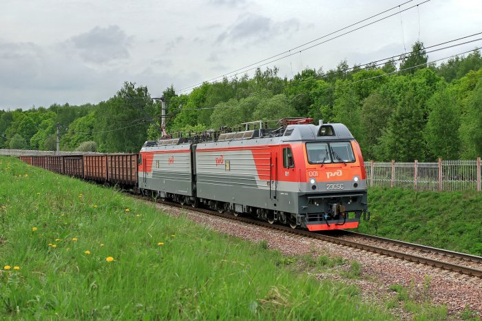 Электровозы 2ЭС5С и 3ЭС5С готовятся к подконтрольной эксплуатации на восточном полигоне российских железных дорог
