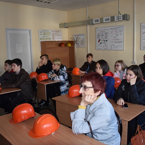 Учащиеся двух школ посетили «Бежицкую сталь»